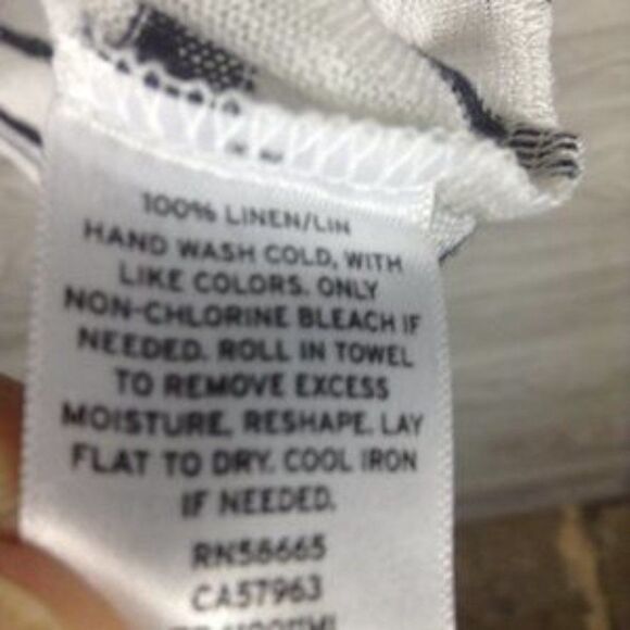 Treasure & Bond Cap Sleeve V-Neck Linen Tee size S - Picture 5 of 5